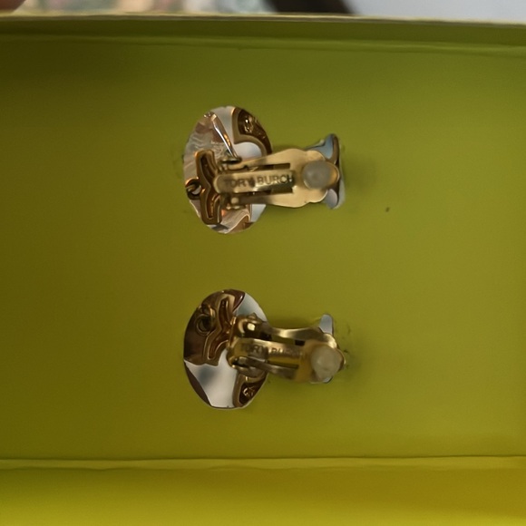 Authentic New Tory Burch Earrings - Picture 5 of 7